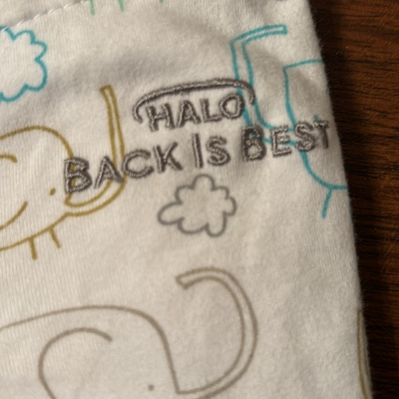 Halo Sleep Sack Swaddle Newborn 6-12 pounds white with blue/green elephants NWT - Picture 6 of 9